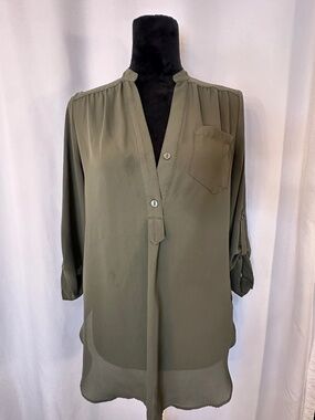 IZ Byer Olive Green Chiffon Tunic Blouse Roll Tab Sleeve Pocket Top M